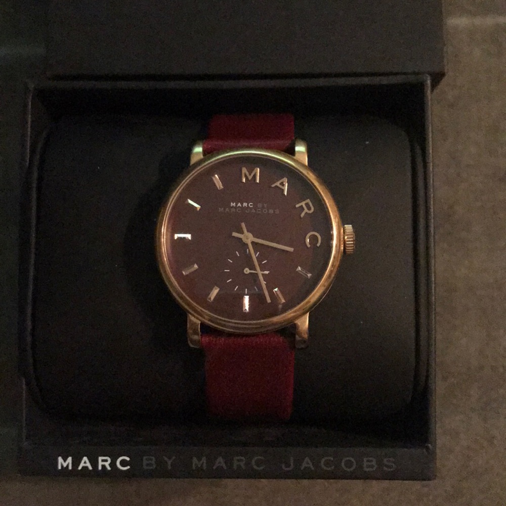 Marc Jacobs Watch - Picture 3 of 4